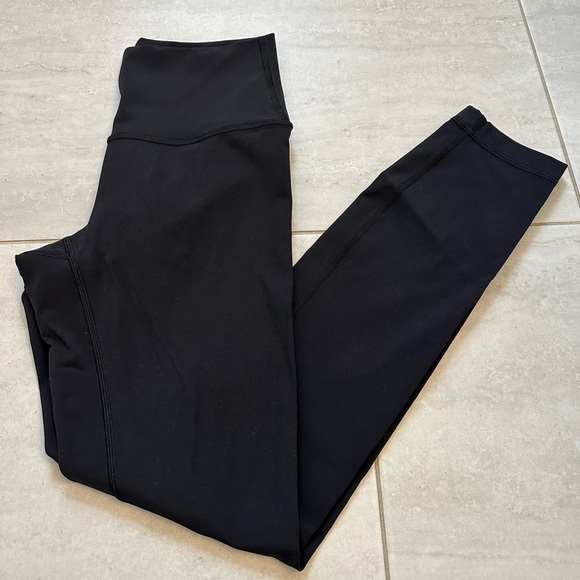 Lululemon Wunder Under Leggings - Picture 1 of 3